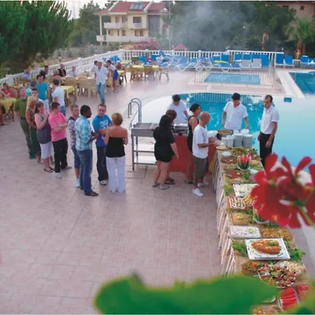 Leytur Hotel 3*
