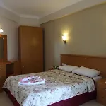 Leytur Hotel 3*