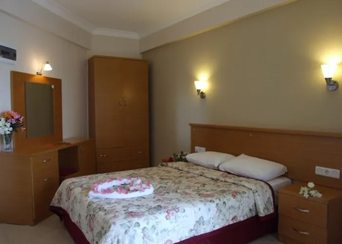Leytur Hotel 3*